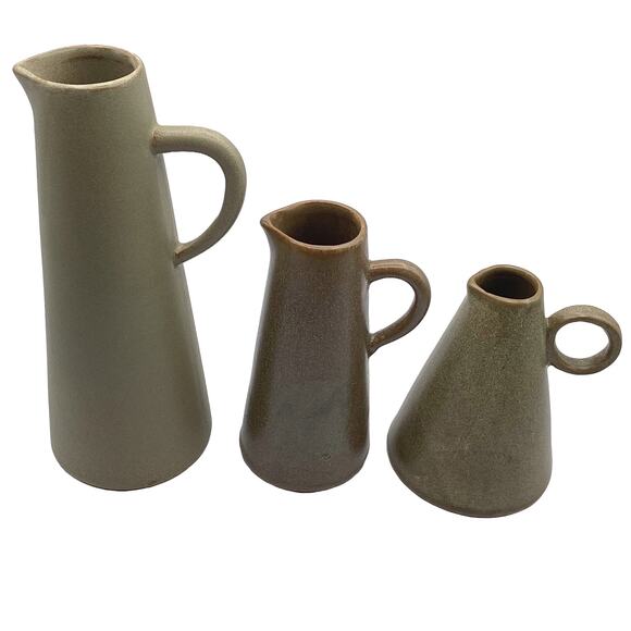 Set of 3 Stoneware PItchers & Pine Wood Tray from Creative Co-Op (DF6574) New - Picture 6 of 10